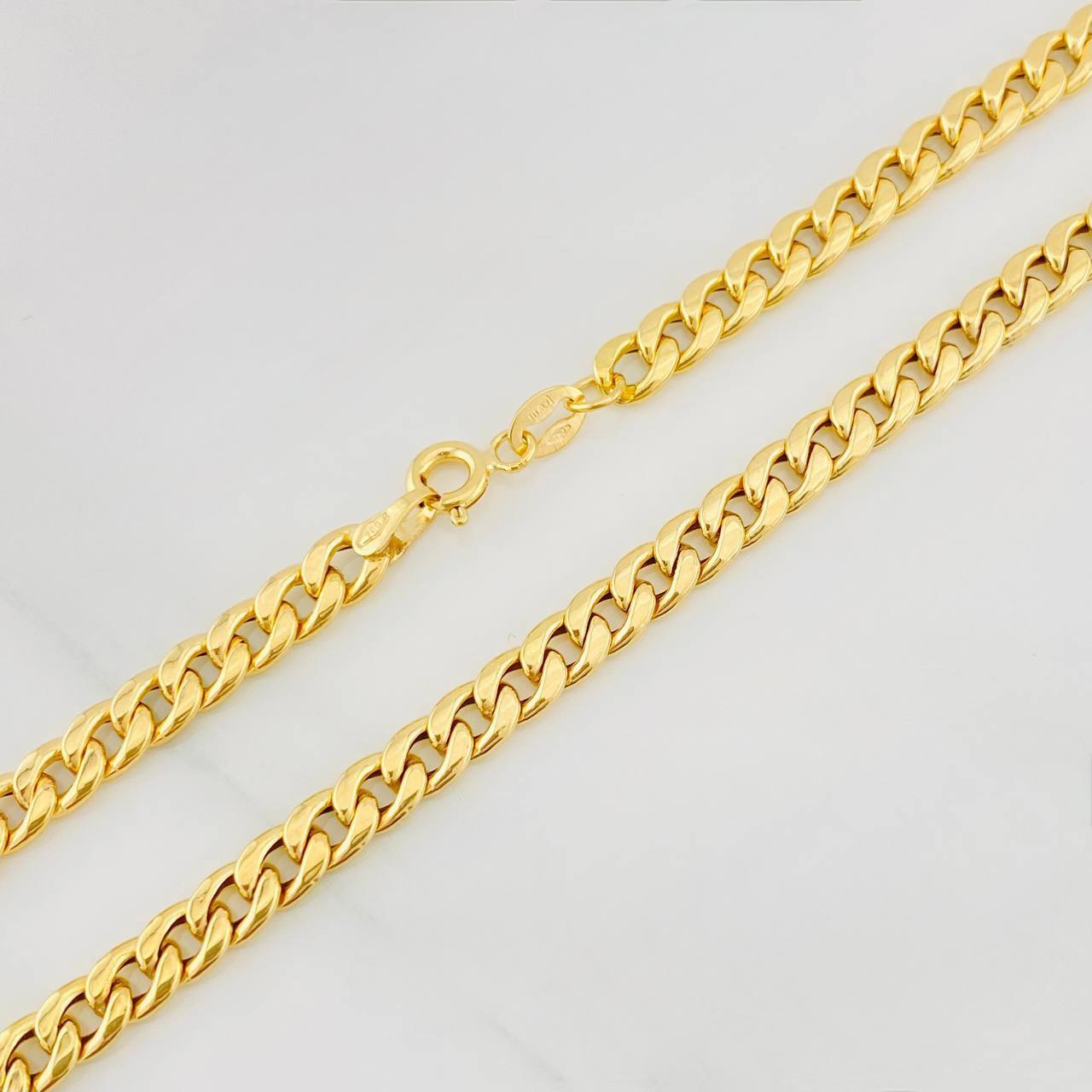 Cadena Cubana 7.75g / 70cm / 2.6mm Oro Amarillo 18K