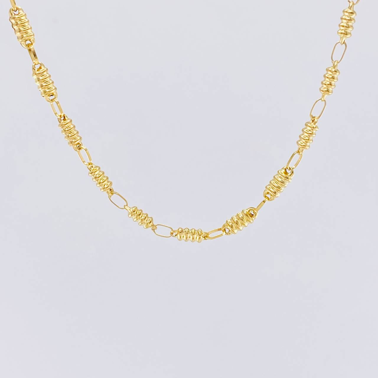 Cadena Rustica Barril Rayado 7.05g / 50cm / 3.2mm Oro Amarillo 18K