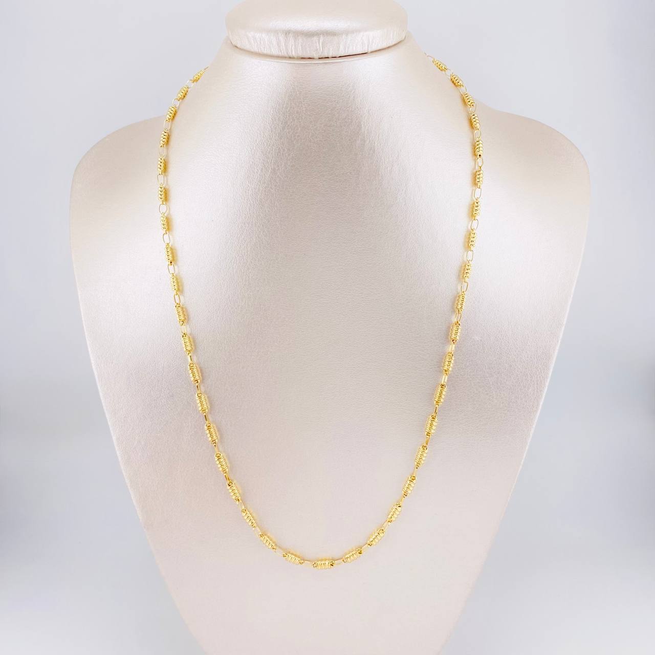 Cadena Rustica Barril Rayado 7.05g / 50cm / 3.2mm Oro Amarillo 18K