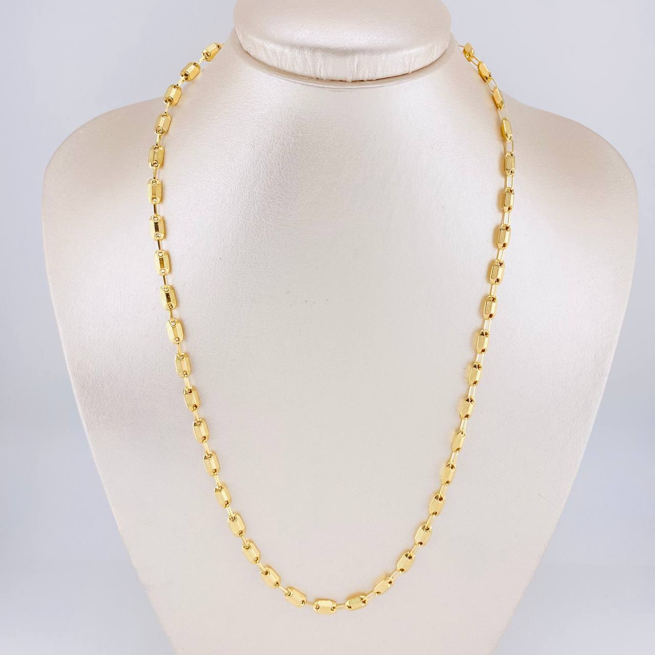 Cadena Rustica Punteada 8.95g / 50cm / 4.1mm Oro Amarillo 18K