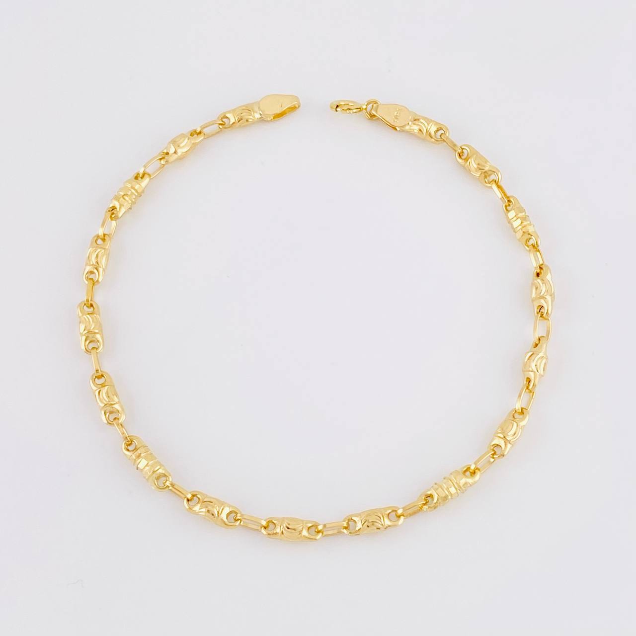 Pulso Rustico Barril Diamantado 4.4g / 18.6cm / 3.2mm Oro Amarillo 18K