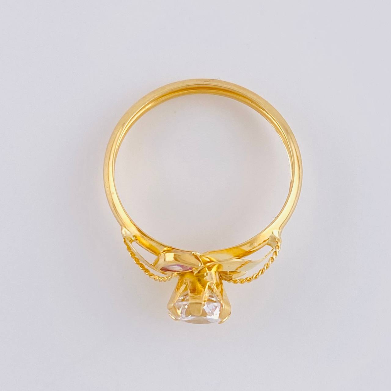 Anillo Solitario Flor De Cristal 1.7 g / T8 Oro Amarillo 18K