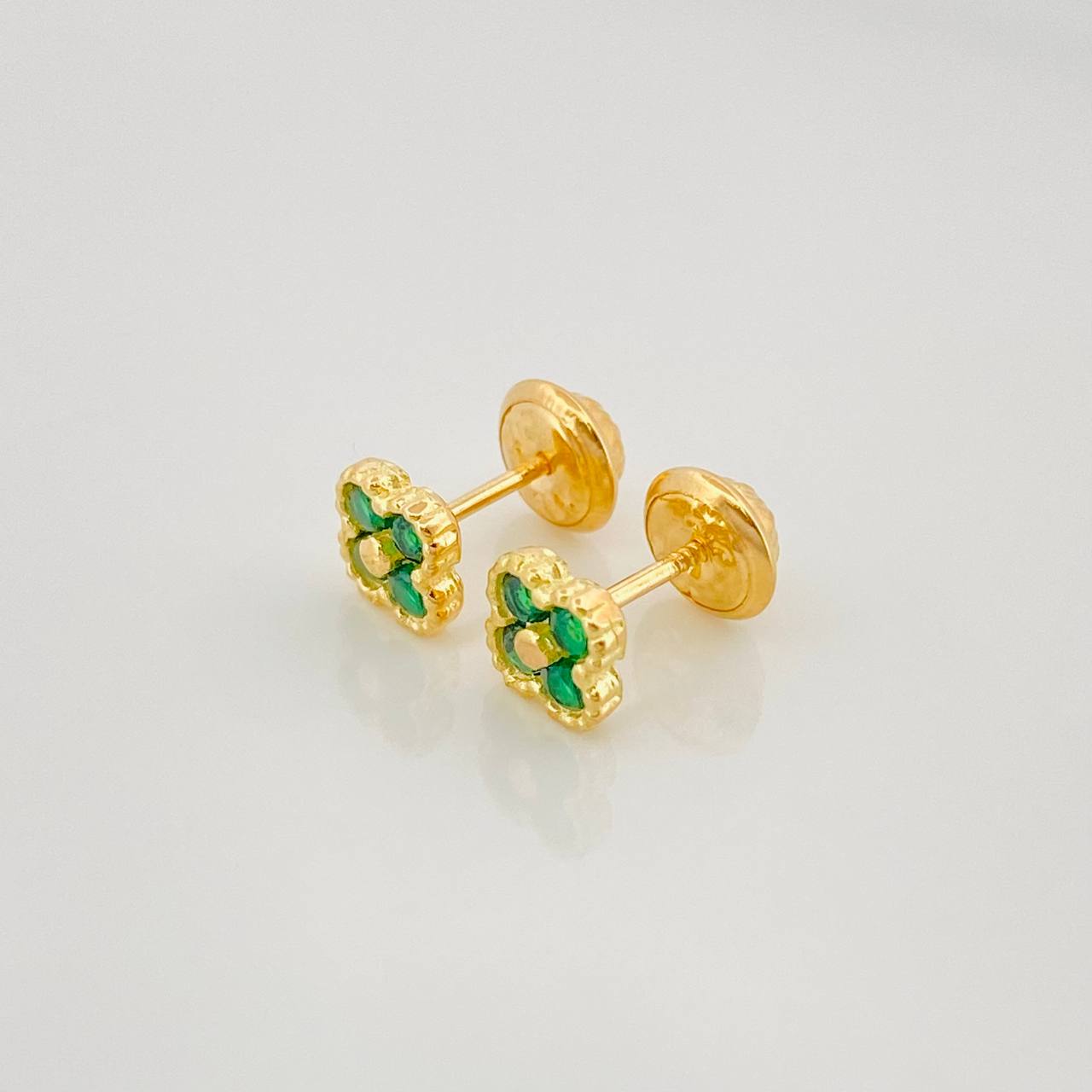 Topos Flor 1.05 g / 4.1 mm Oro Amarillo 18K