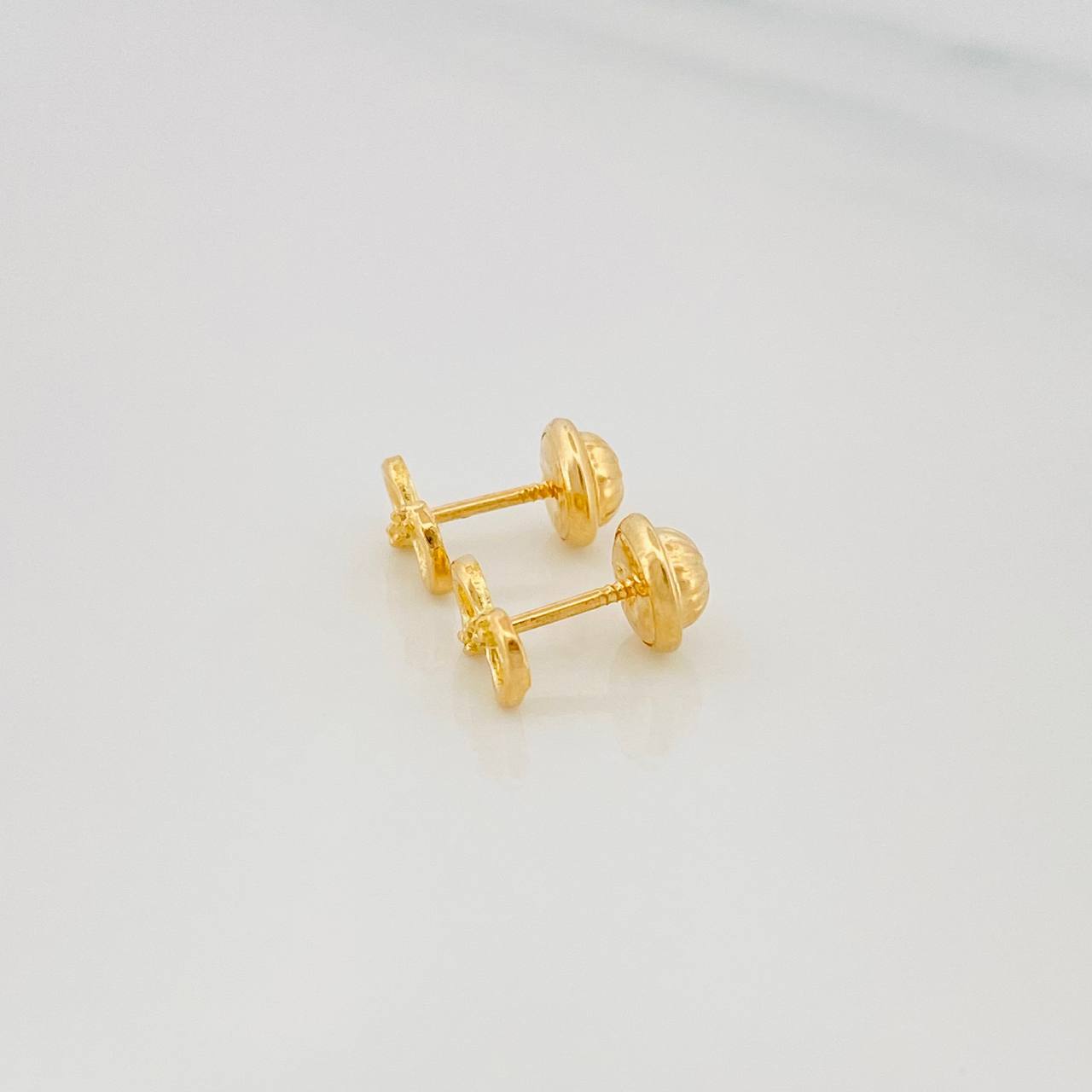 Topos Infinito 0.85 g / 4 mm Oro Amarillo 18K