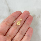 Dije Letra P 0.4gr / 1.5cm / Circulo Texturizado Oro Amarillo