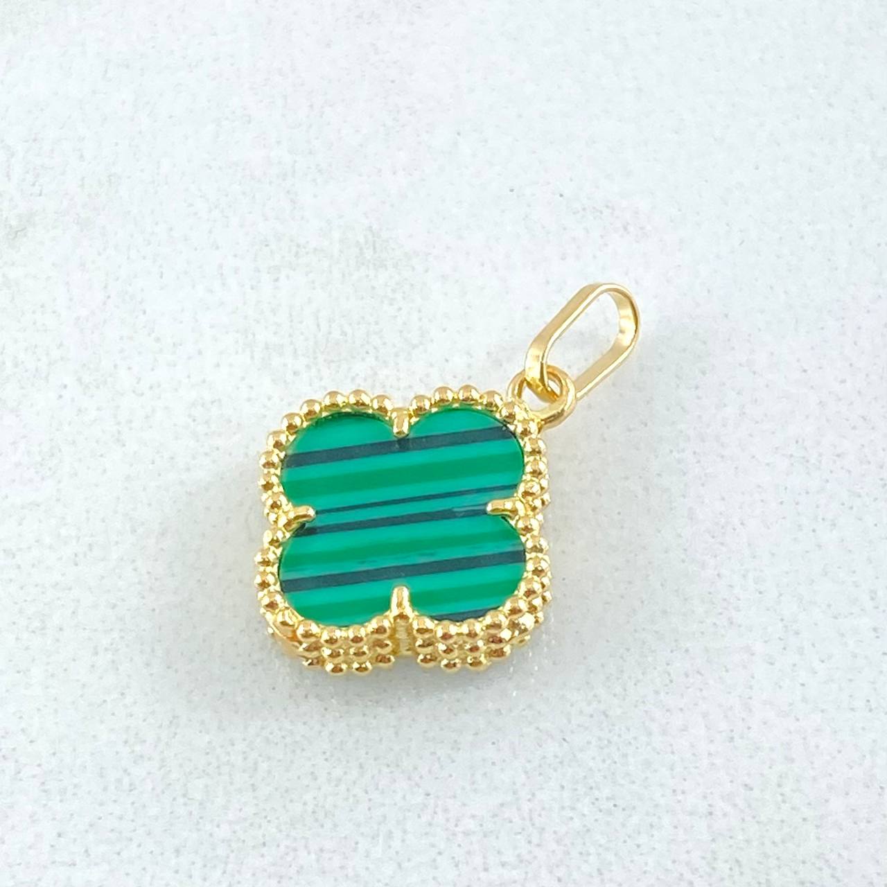 Dije Trébol Verde 1.15gr / 1.8cm / Oro Amarillo Nac.Esp. 18K