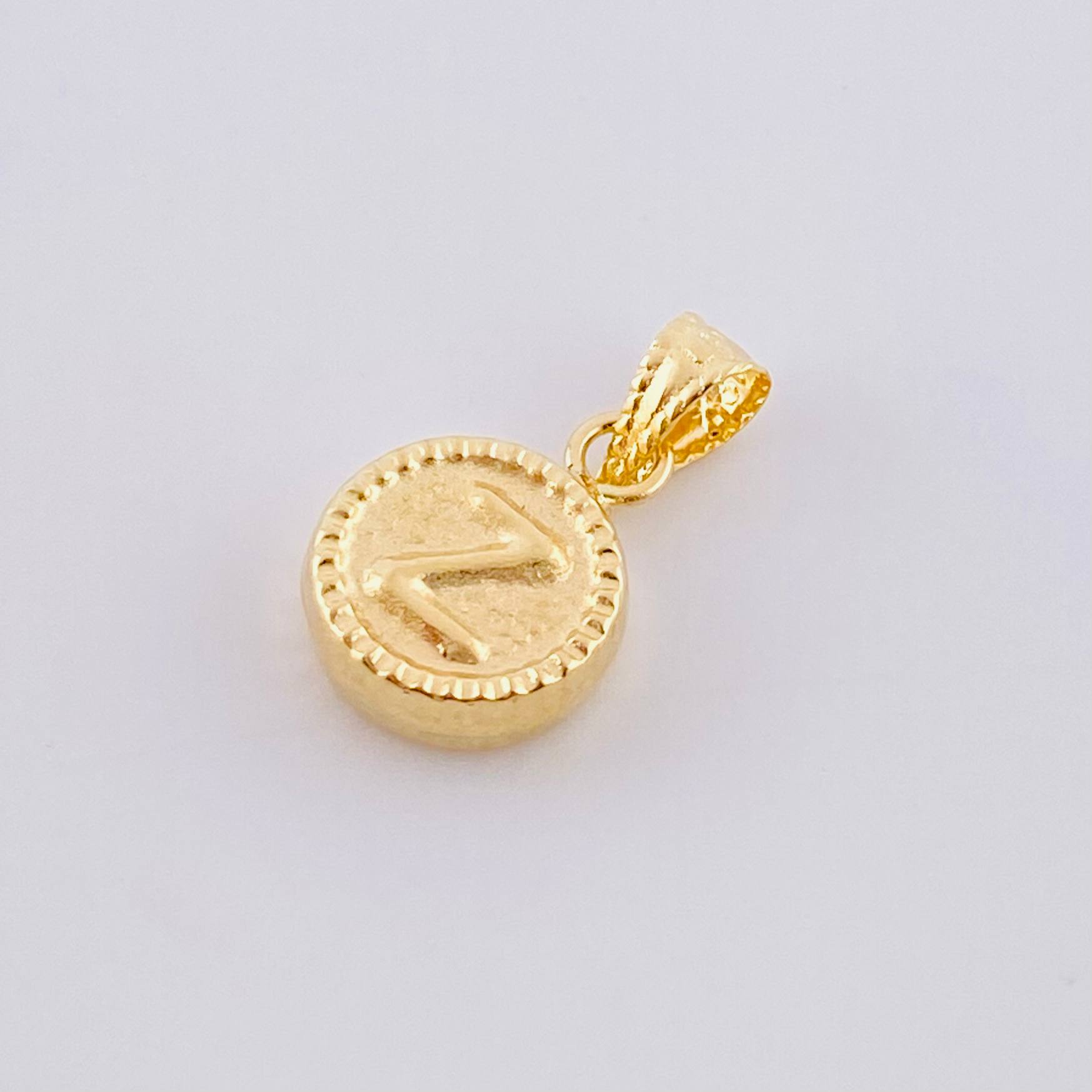Dije Mate Letra Z Bordeado 0.45g / 1.5cm Oro Amarillo 18K