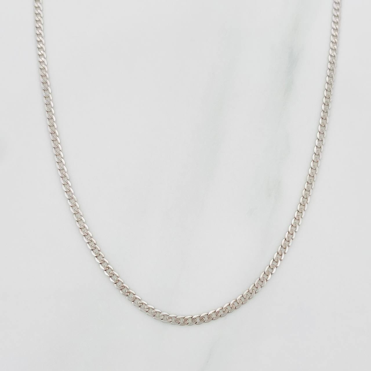 Cadena Cubana 2.4 g / 46.5 cm / 0.9 mm Oro Blanco 18K