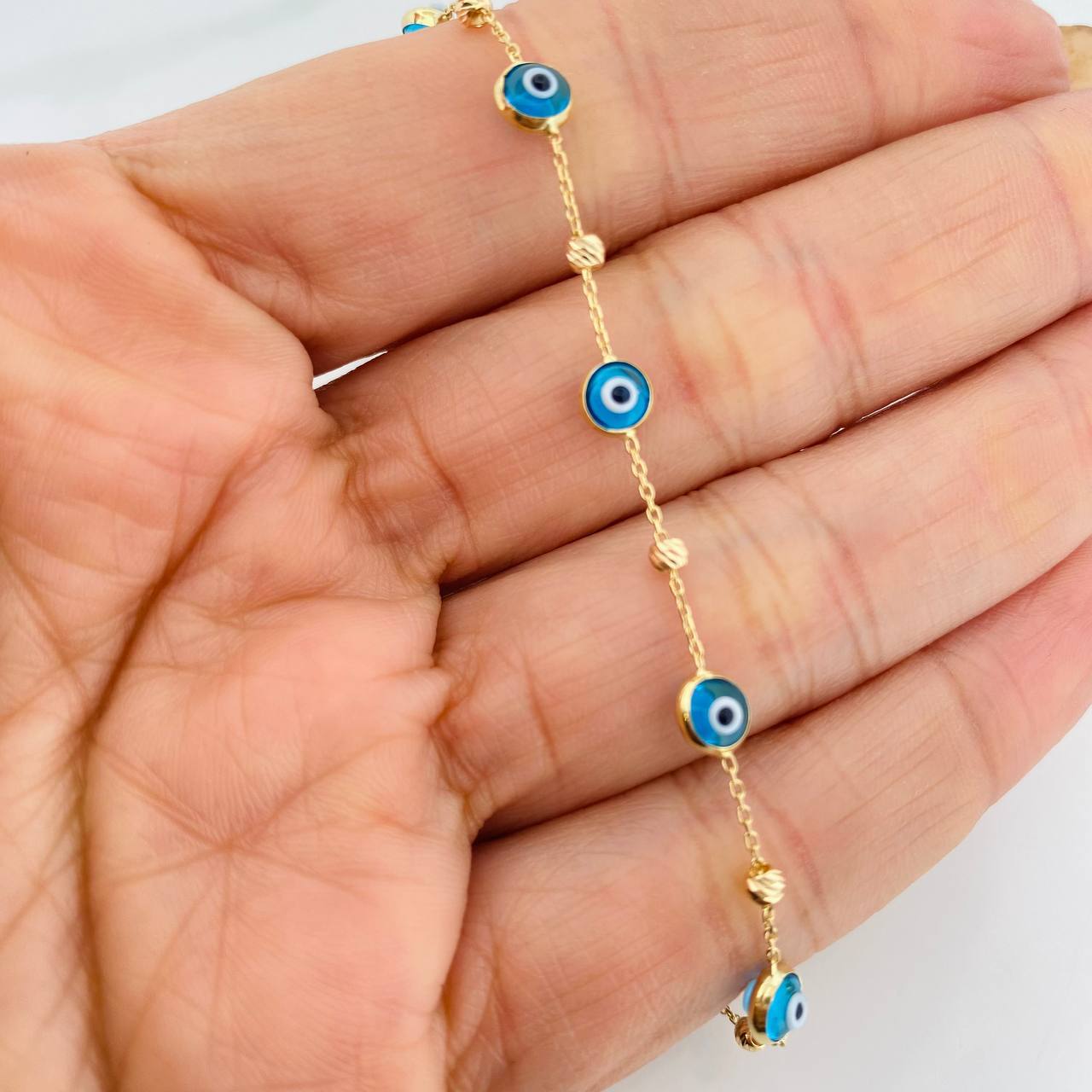 Pulso Aro Seguido Ojo Turco 2.25g / 20cm / 0.7mm Oro Amarillo 18K