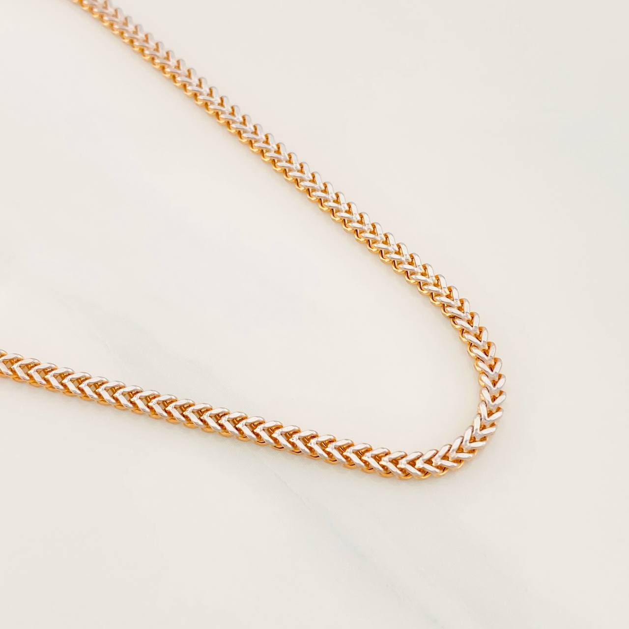 Cadena Franco 8.7g / 60cm / 2.2mm Dos Oros Blanco Rosa 18K