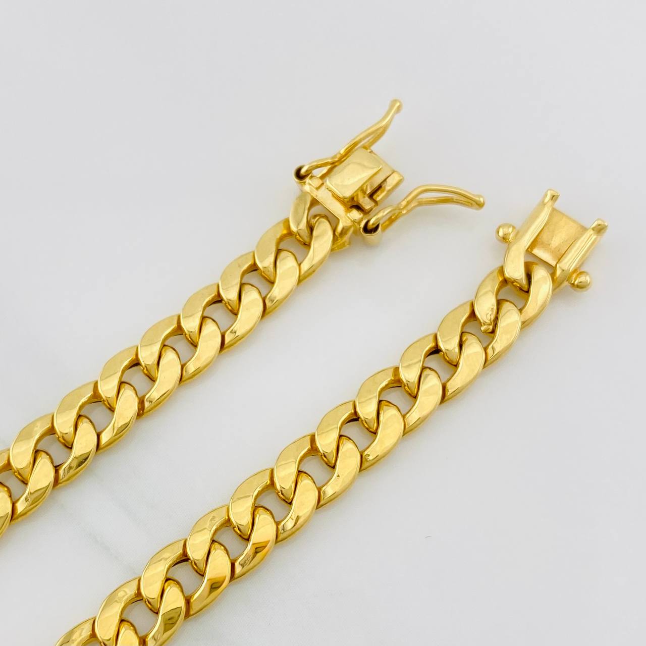 Pulso Cubano 5.3g / 21cm / 5.78mm Oro Amarillo 18K