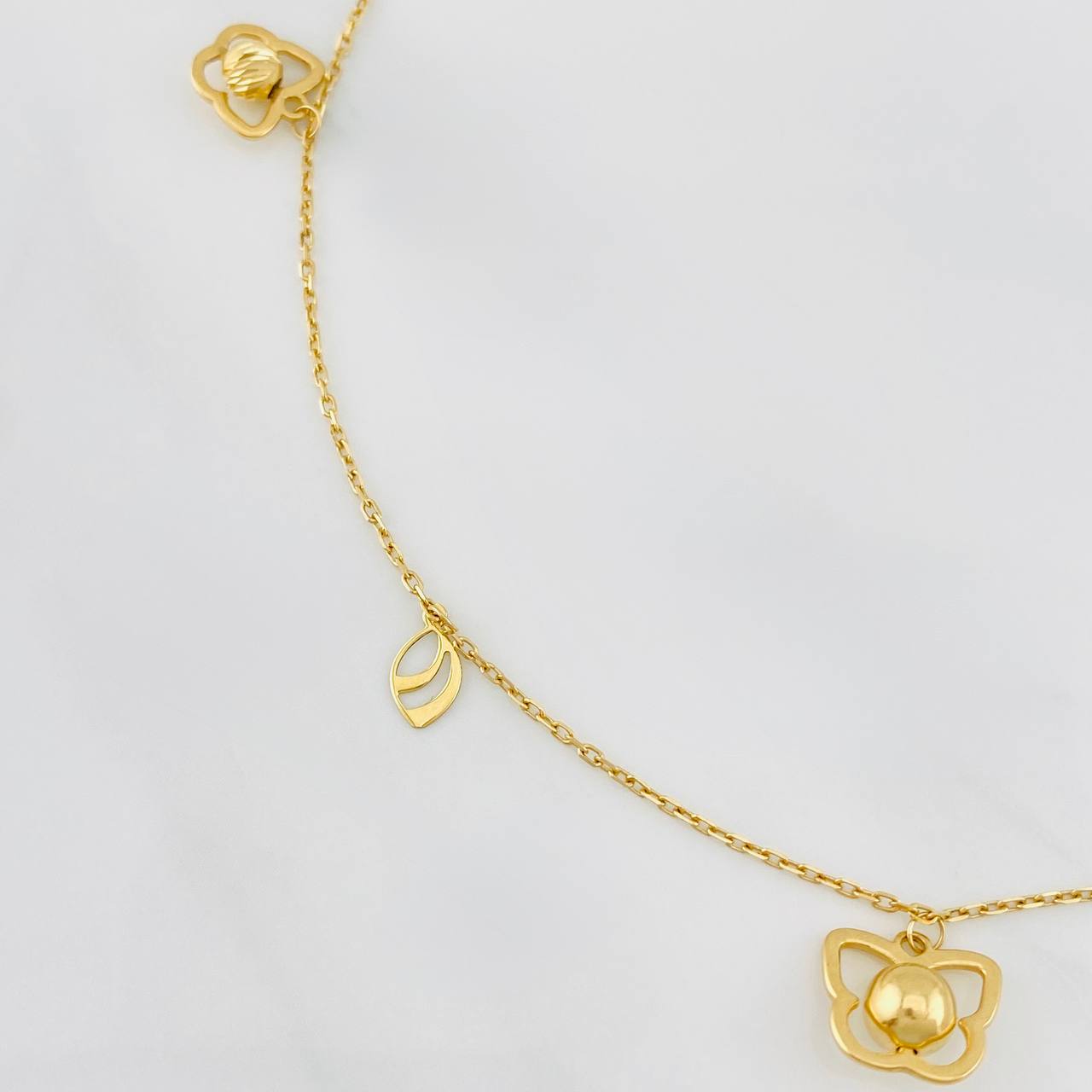 Tobillera Aro Seguido Figuras 2.65g / 24.8cm / 1mm Oro Amarillo 18K
