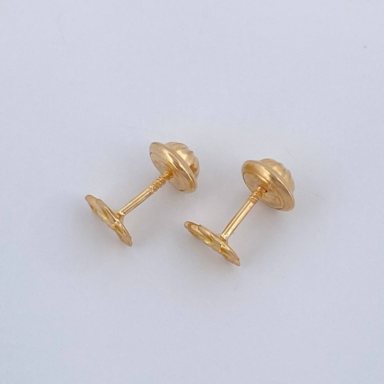 Topos Cruz Cristo 0.7gr / 5.2mm Oro Amarillo 18K %