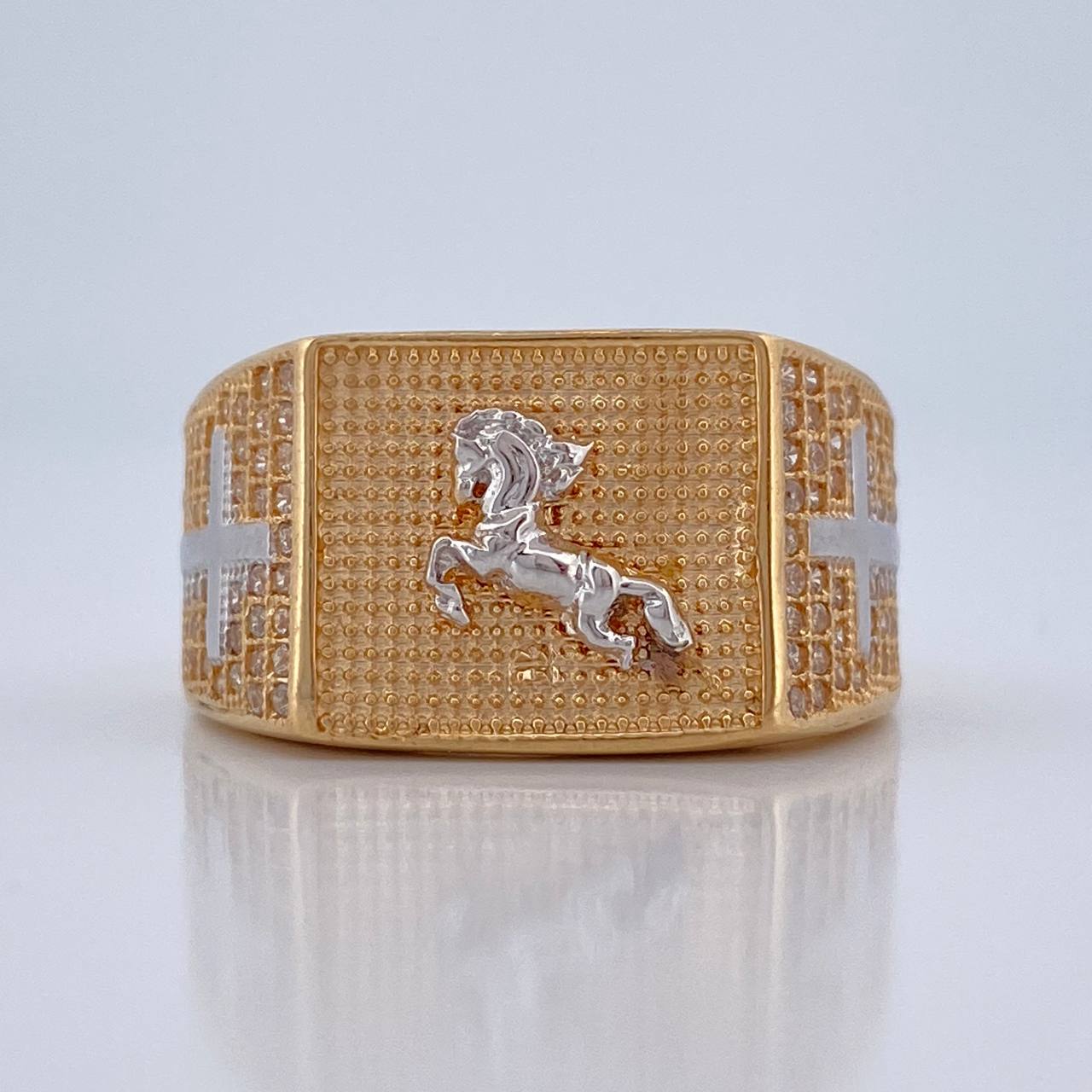 Anillo Caballo Cruces 8.9gr / T10 1/2 / Dos Oros Amarillo Blanco 18K %