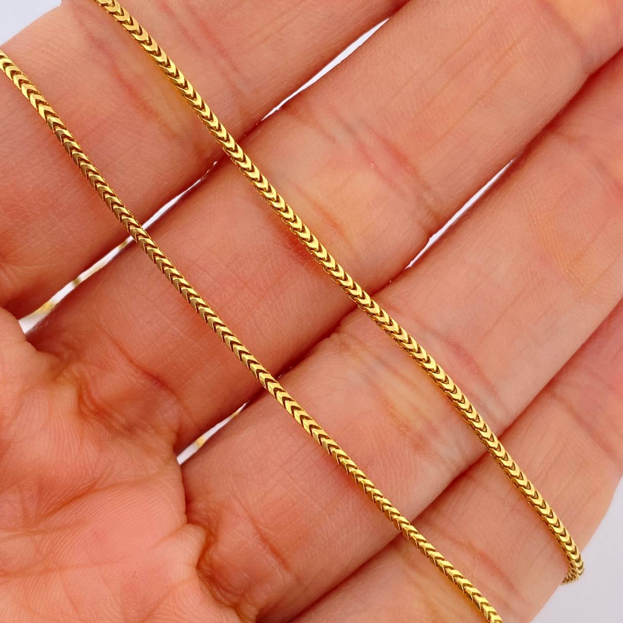 Cadena Franco Especial 6.65gr / 60.3cm / 1.18mm Oro Amarillo +3 18K %