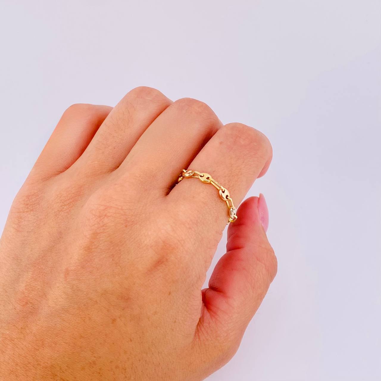 Anillo Gc 0.65gr / T7 3/4-T7 1/2 / 3.45mm Tres Oros 18K ©