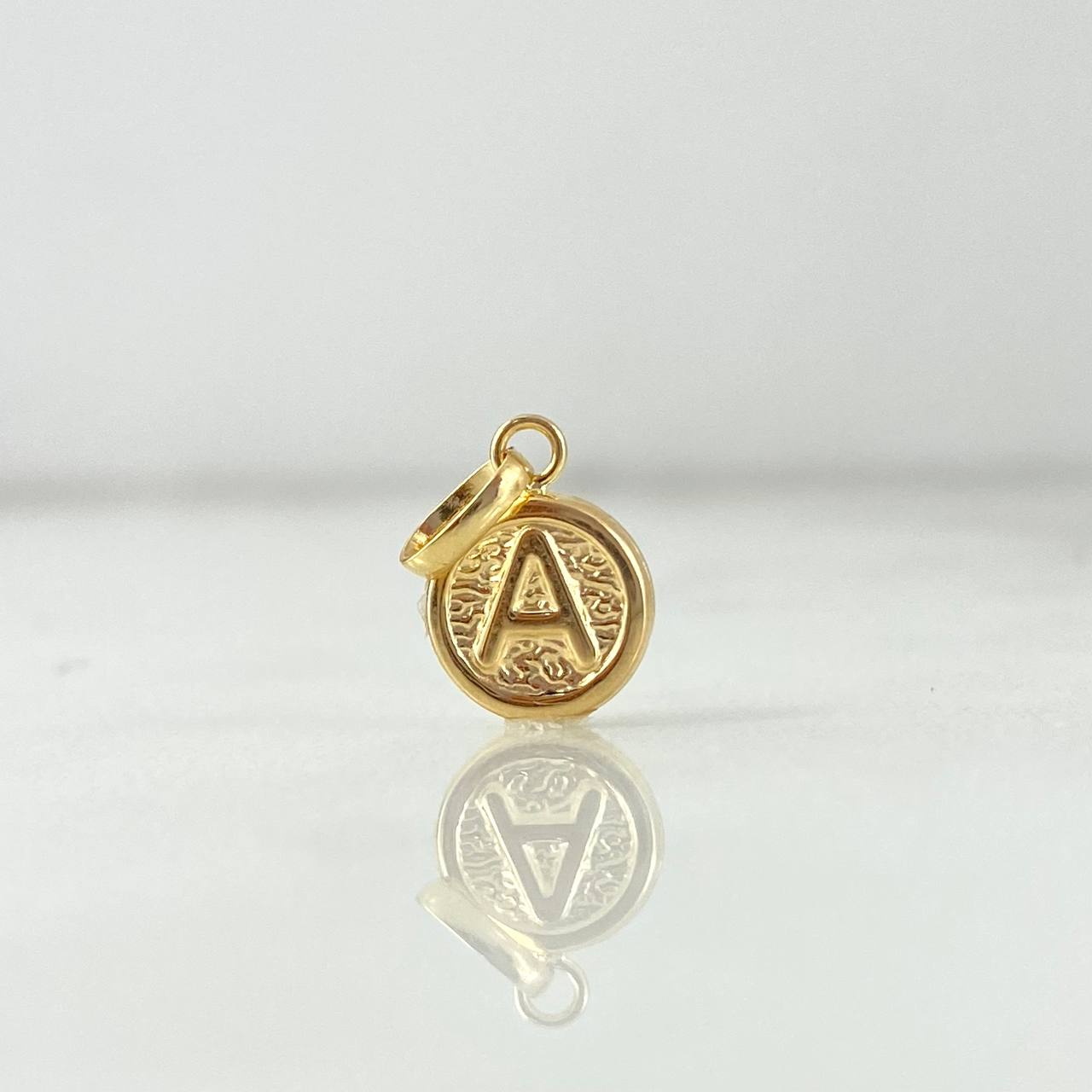 Dije Letra A 0.35gr / 1.5cm / Circulo Texturizado Oro Amarillo 18K *