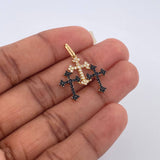 Dije Trio Cruces 1.5gr / 2.5cm / Dos Oros Negro Amarillo 18K &