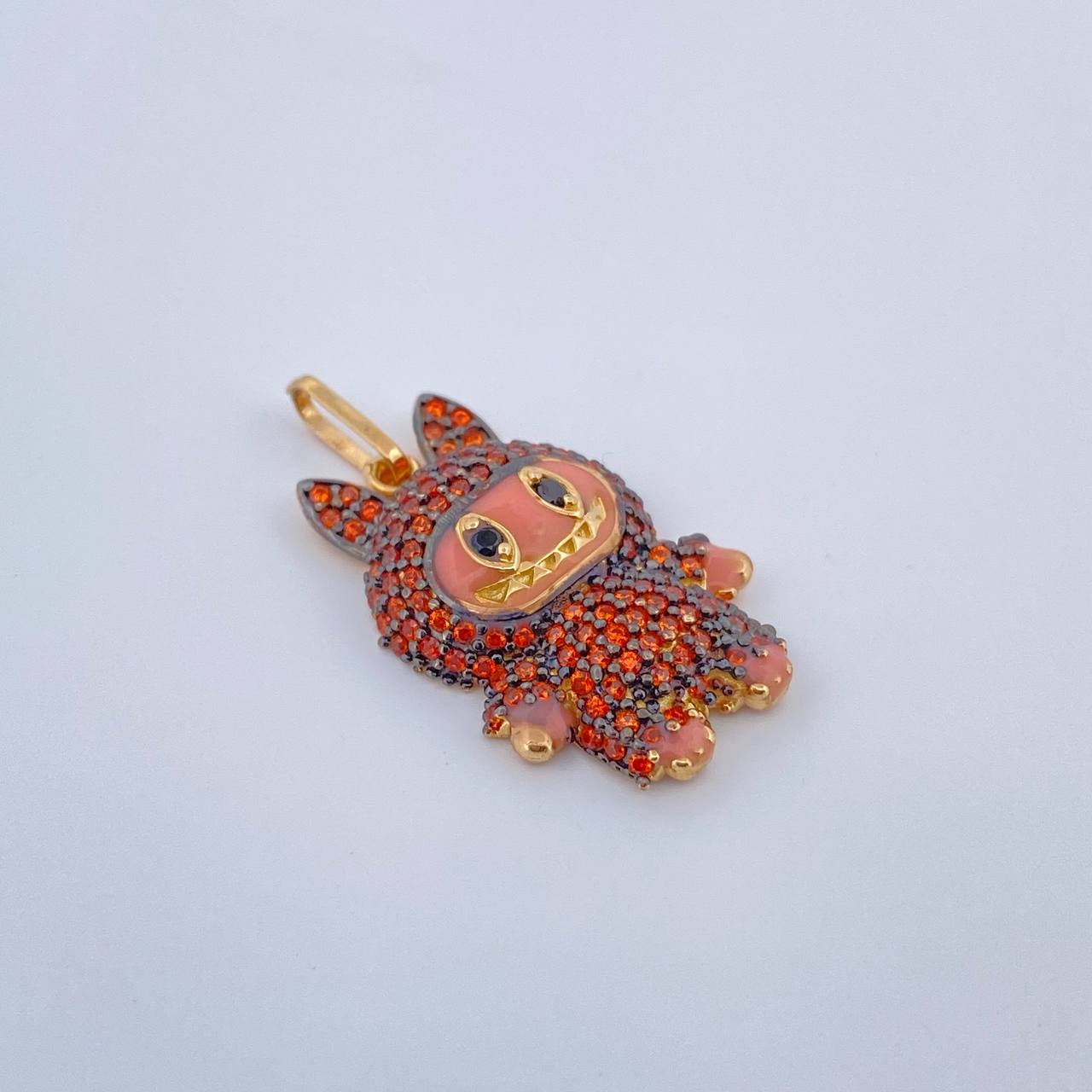 Dije Conejo Sonriente 4.1gr / 2.9cm / Dos Oros Negro Amarillo 18K &