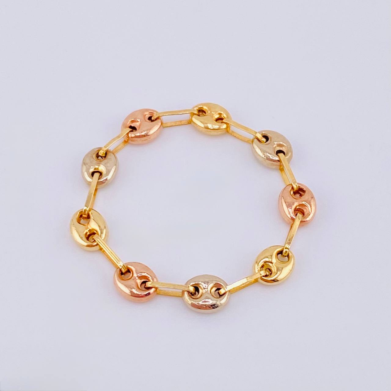 Anillo Gc 0.65gr / T8 1/2 - T8 3/4 / 3.3mm Tres Oros 18K