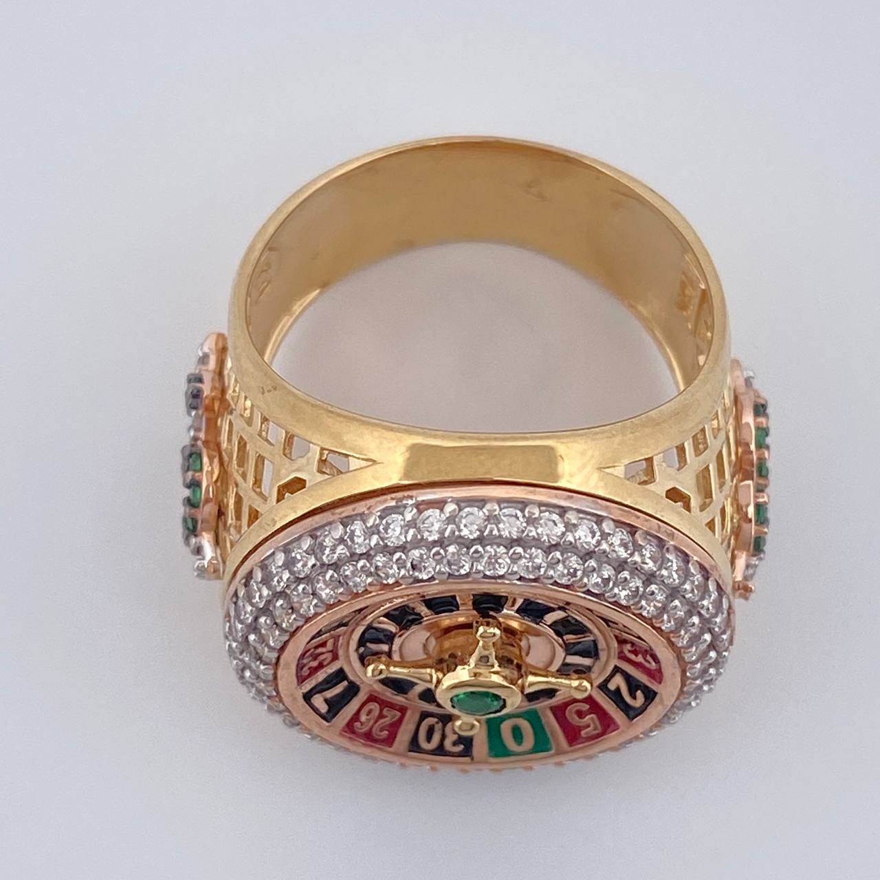 Anillo Ruleta 13.5gr / T9 1/2 / Tres Oros 18K %