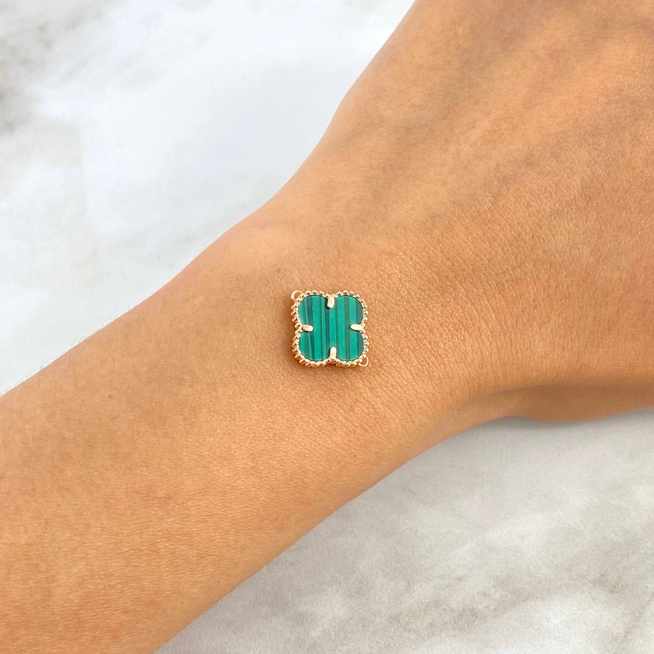 Herraje Trebol VCyA 1.4gr / 1.6cm / Malaquita Verde Oro Rosa +4 *