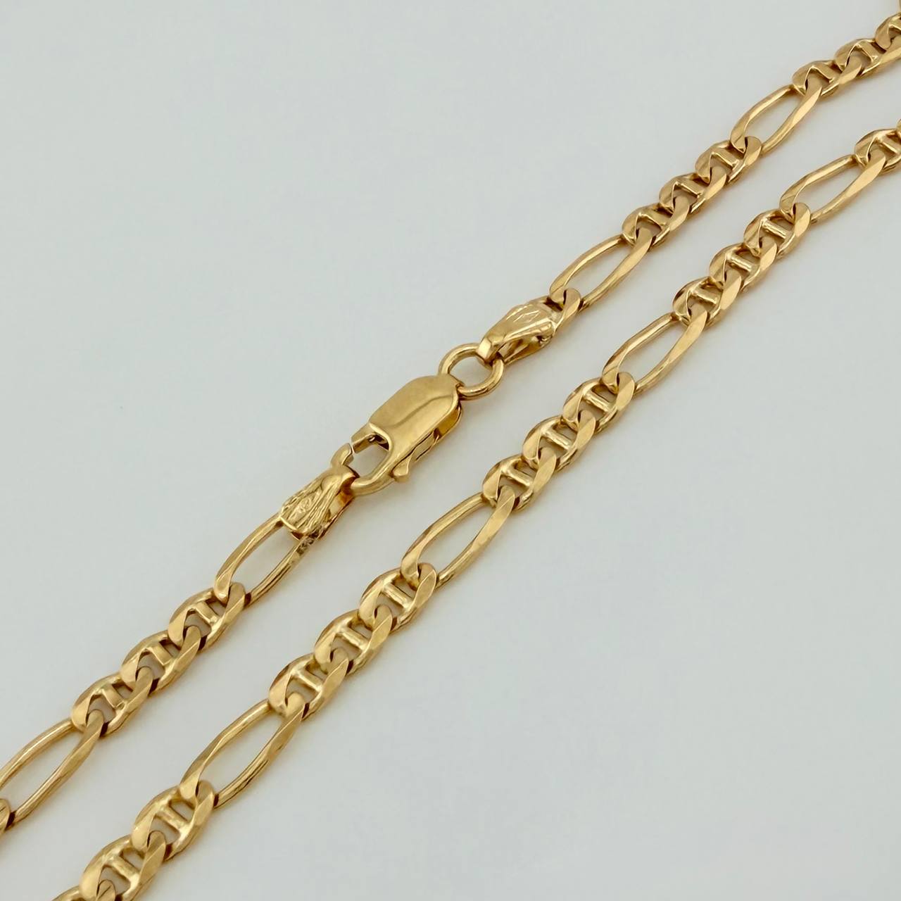 Cadena Figaro 18.6gr / 61.5cm / 3.7mm Oro Amarillo 18K