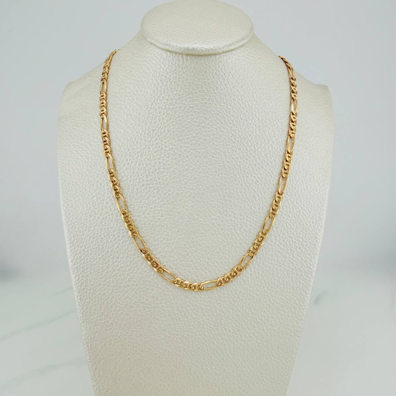 Cadena Figaro 18.6gr / 61.5cm / 3.7mm Oro Amarillo 18K