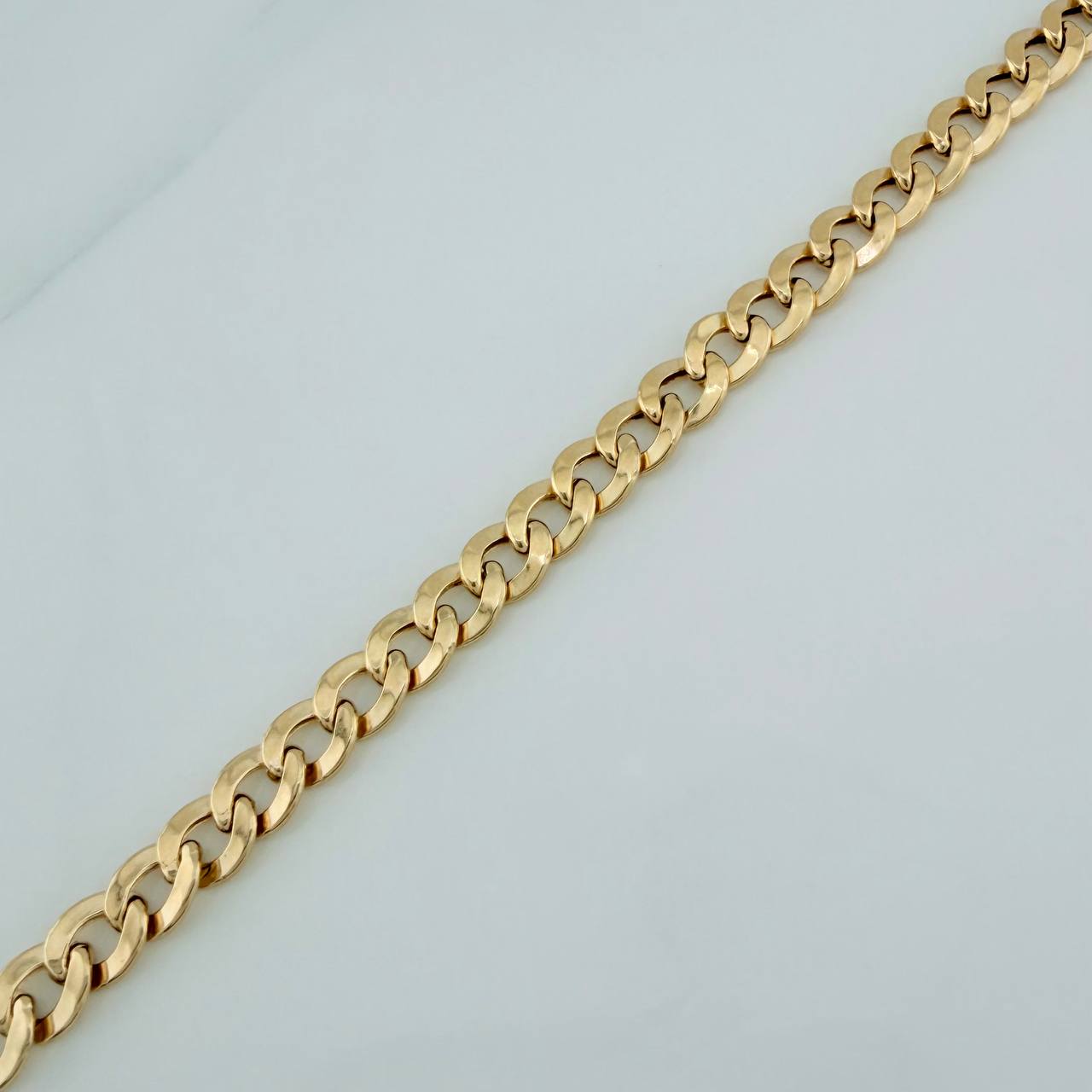 Pulso Cubano 4.3gr / 21cm / 5.1mm Oro Amarillo +1 18K $