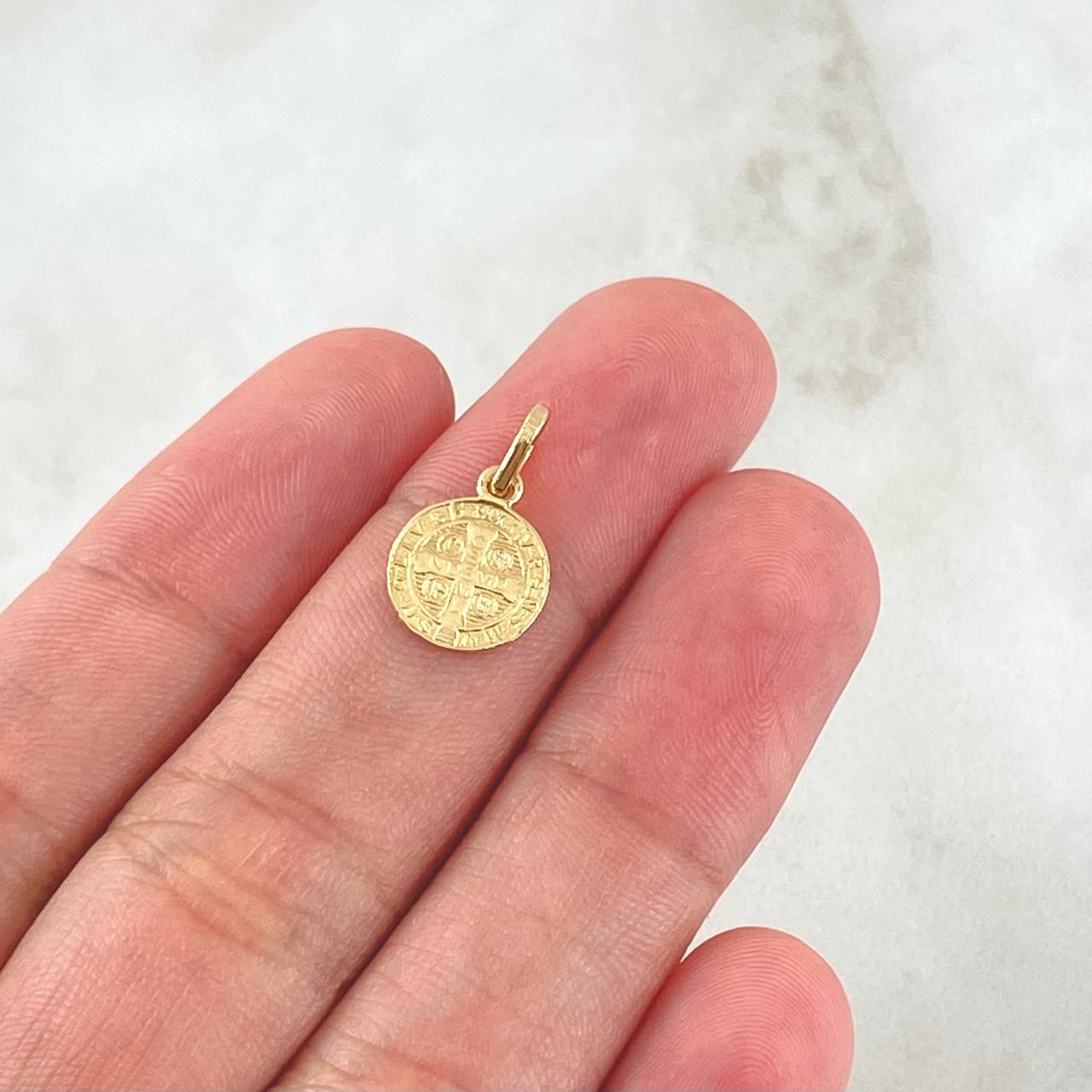 Dije San Benito 1.15g / 1.8cm Oro Amarillo 18K