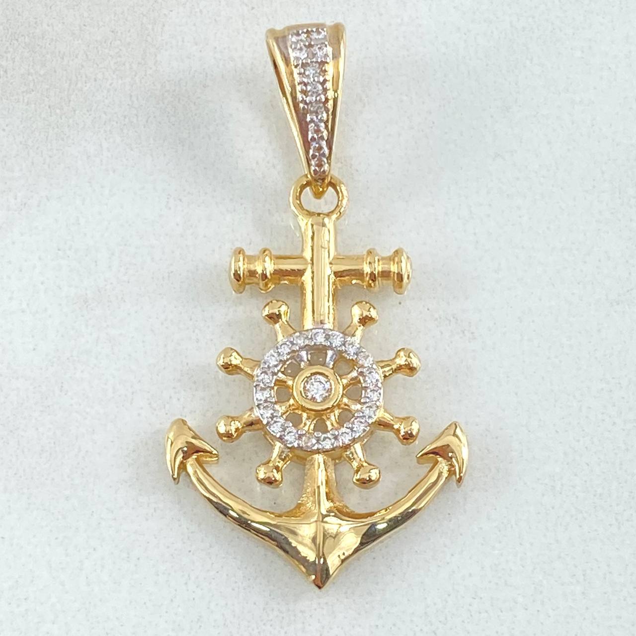 Dije Ancla Timón 4.2gr / 3.6cm / Oro 18K *