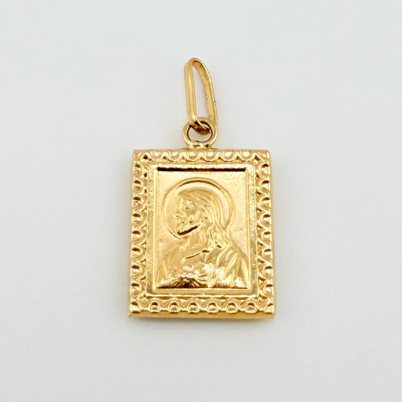 Dije Virgen Del Carmen - Jesus 0.75gr / 2cm / Oro Amarillo 18K
