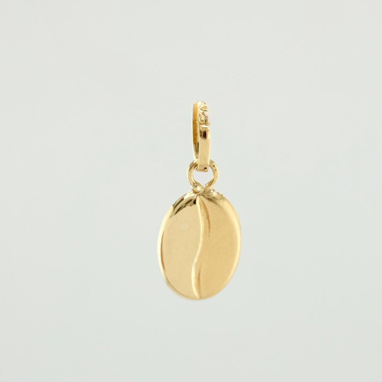Dije Grano Café 0.35gr / 1.5cm / Oro Amarillo 18K