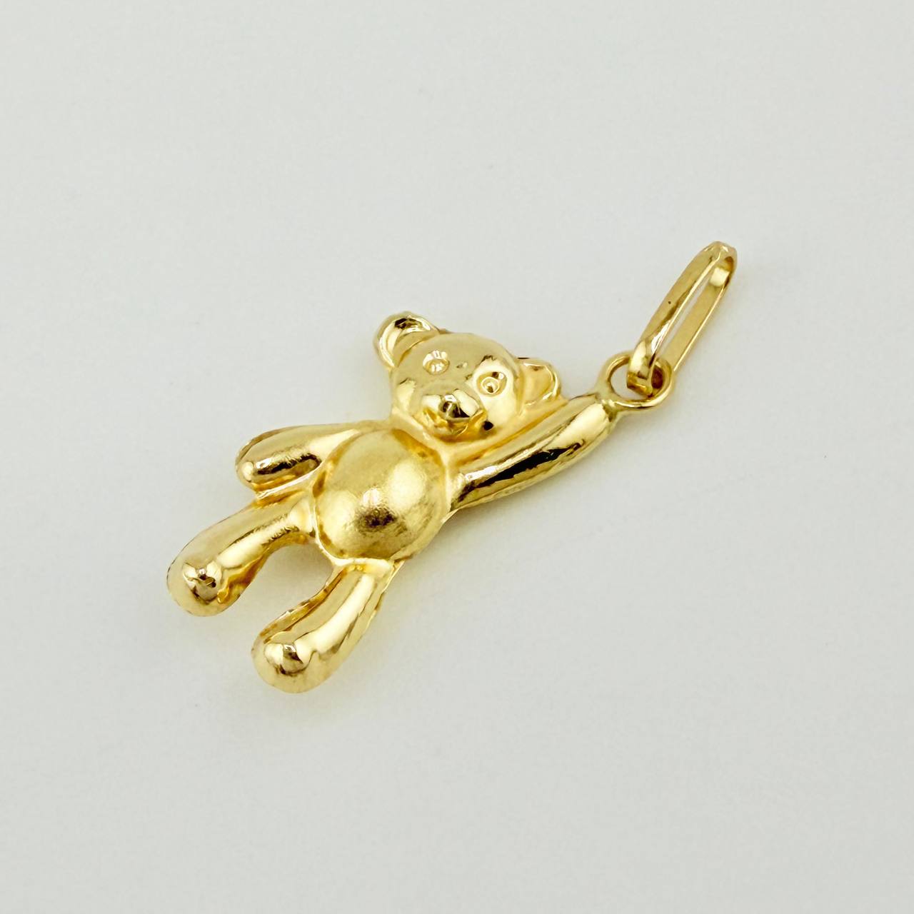 Dije Oso Manito Arriba 0.55gr / 2cm / Oro Amarillo 18K *