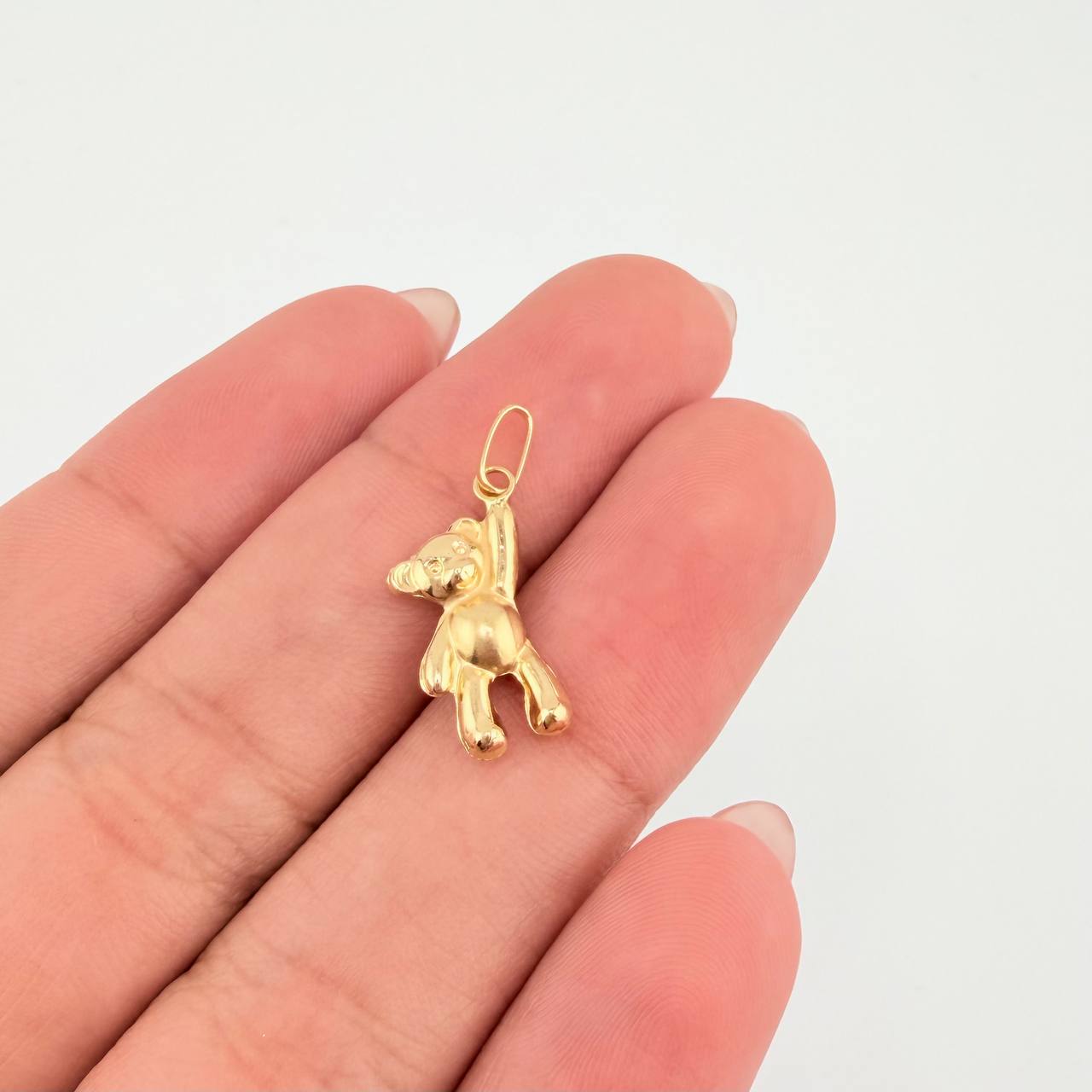 Dije Oso Manito Arriba 0.55gr / 2cm / Oro Amarillo 18K *