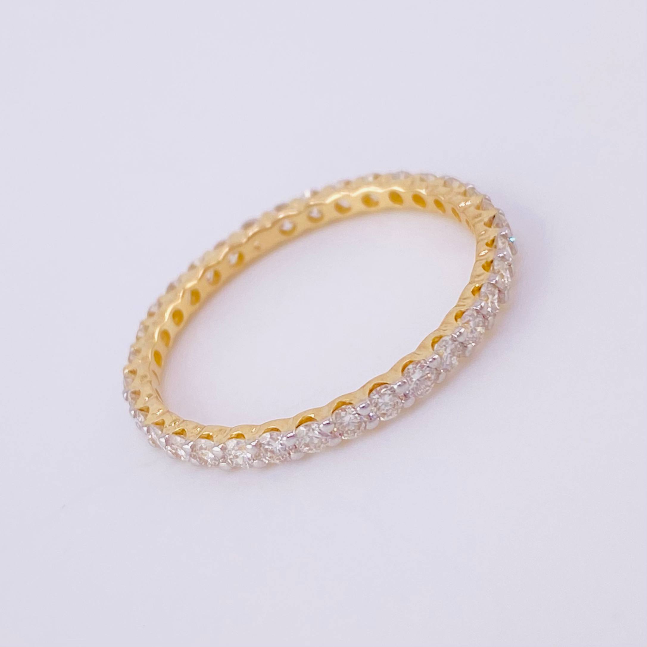 Anillo Carril Tupido Diamantes 40pts 1.25g / T6 3/4 Oro Amarillo 18K