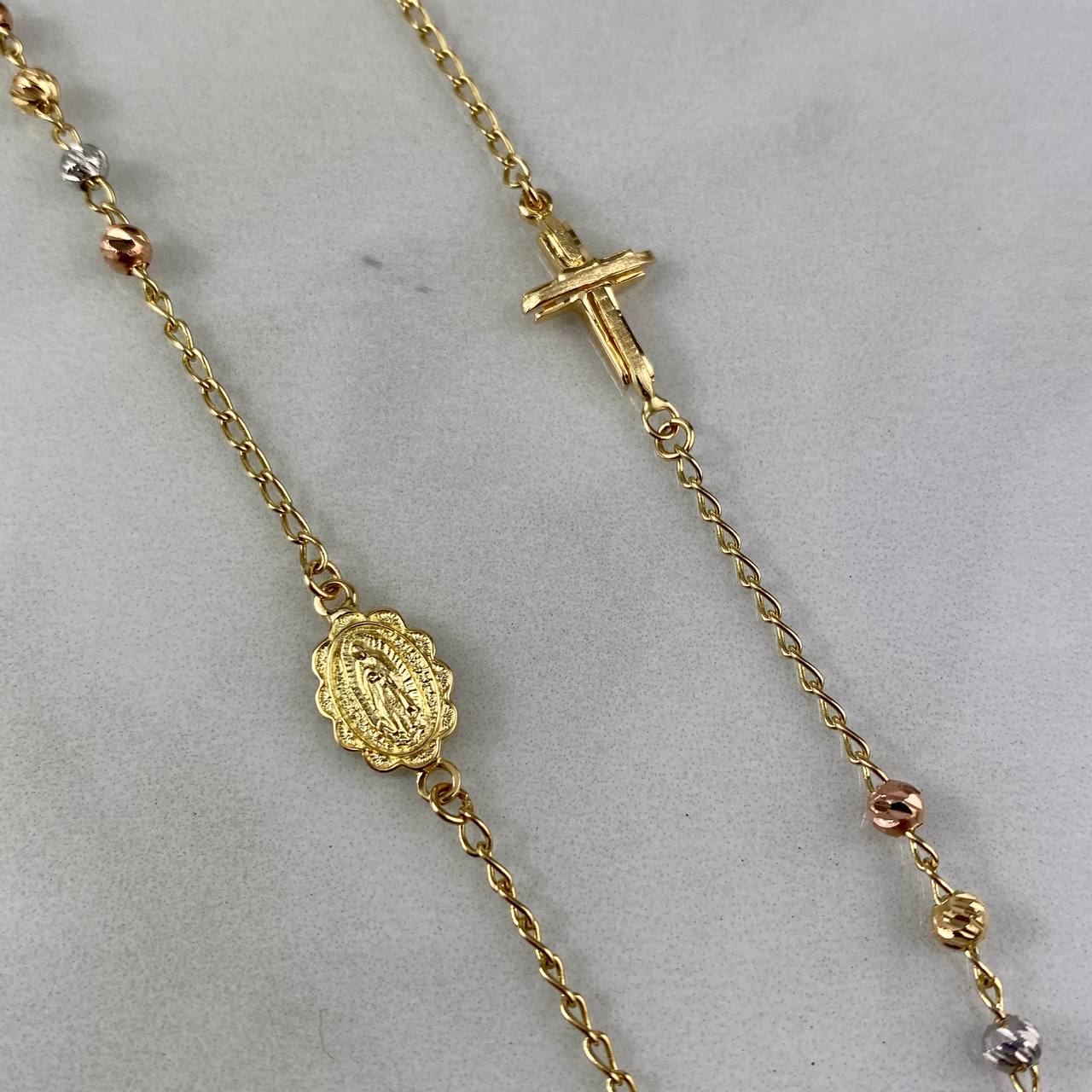 Cadena Tipo Denario Virgen de Guadalupe Cruz 5.9gr / 45cm / 3mm Bolas Diamantadas Tres Oros
