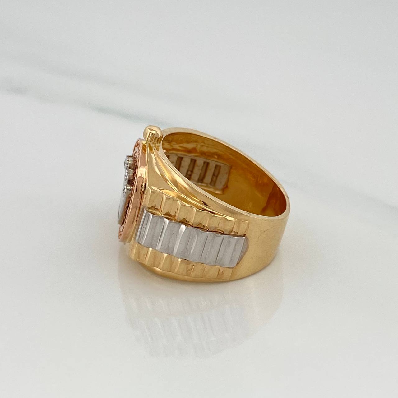 Anillo Corona 10.55gr / T7 3/4 / Tres Oros 18K