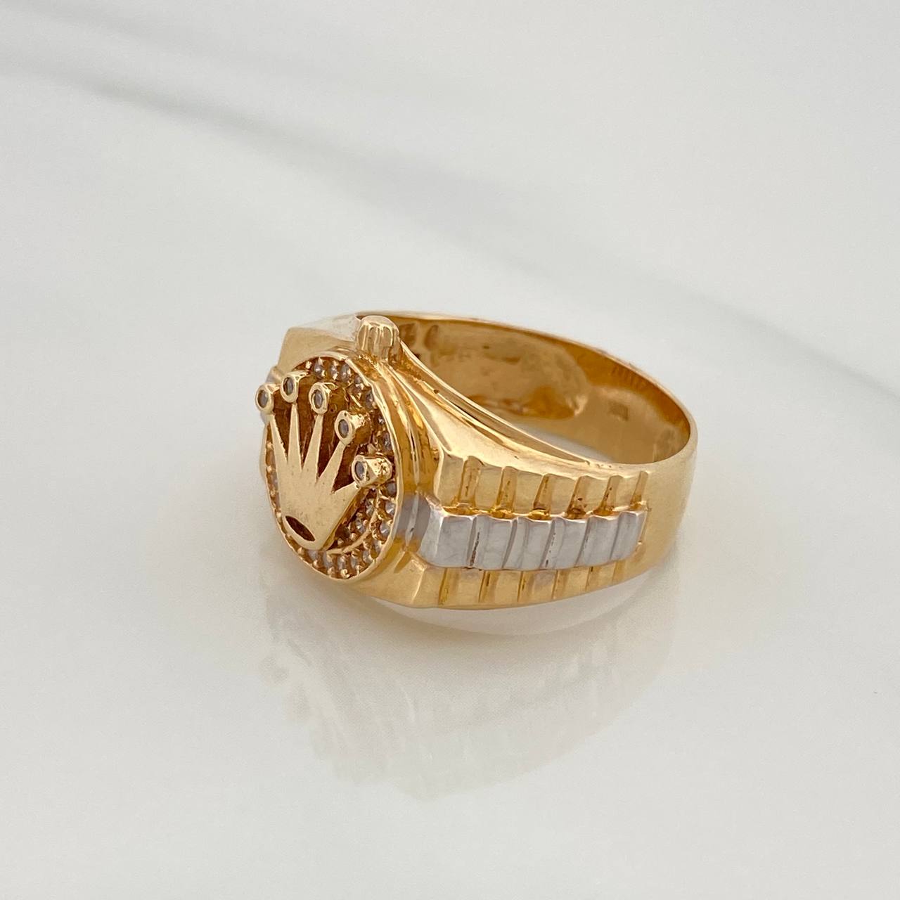 Anillo Corona 7.9gr / T8 1/4 / Dos Oros Amarillo Blanco 18K $