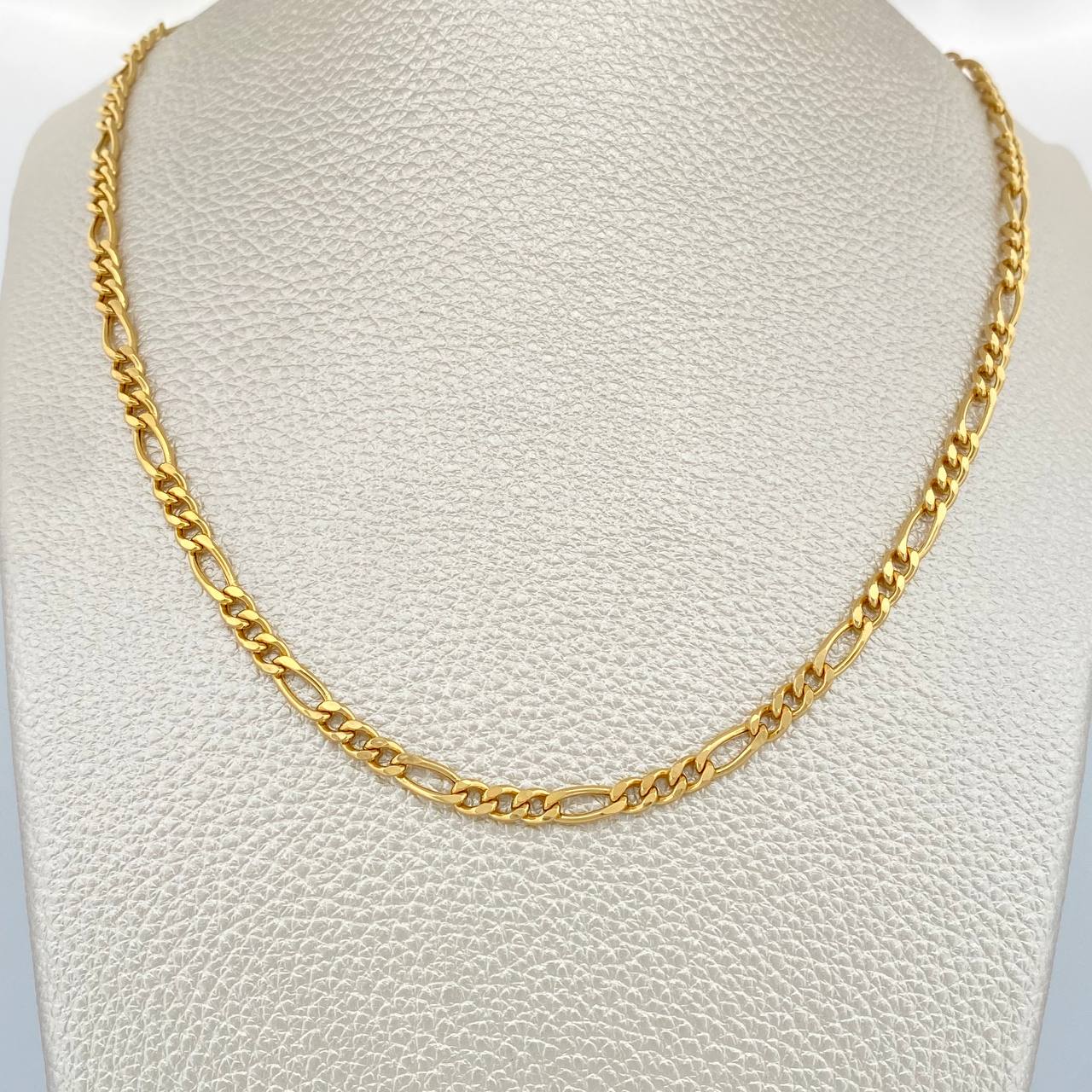 Cadena Figaro 10.35gr / 59.8cm / 3.7mm Oro Amarillo +1 18K %