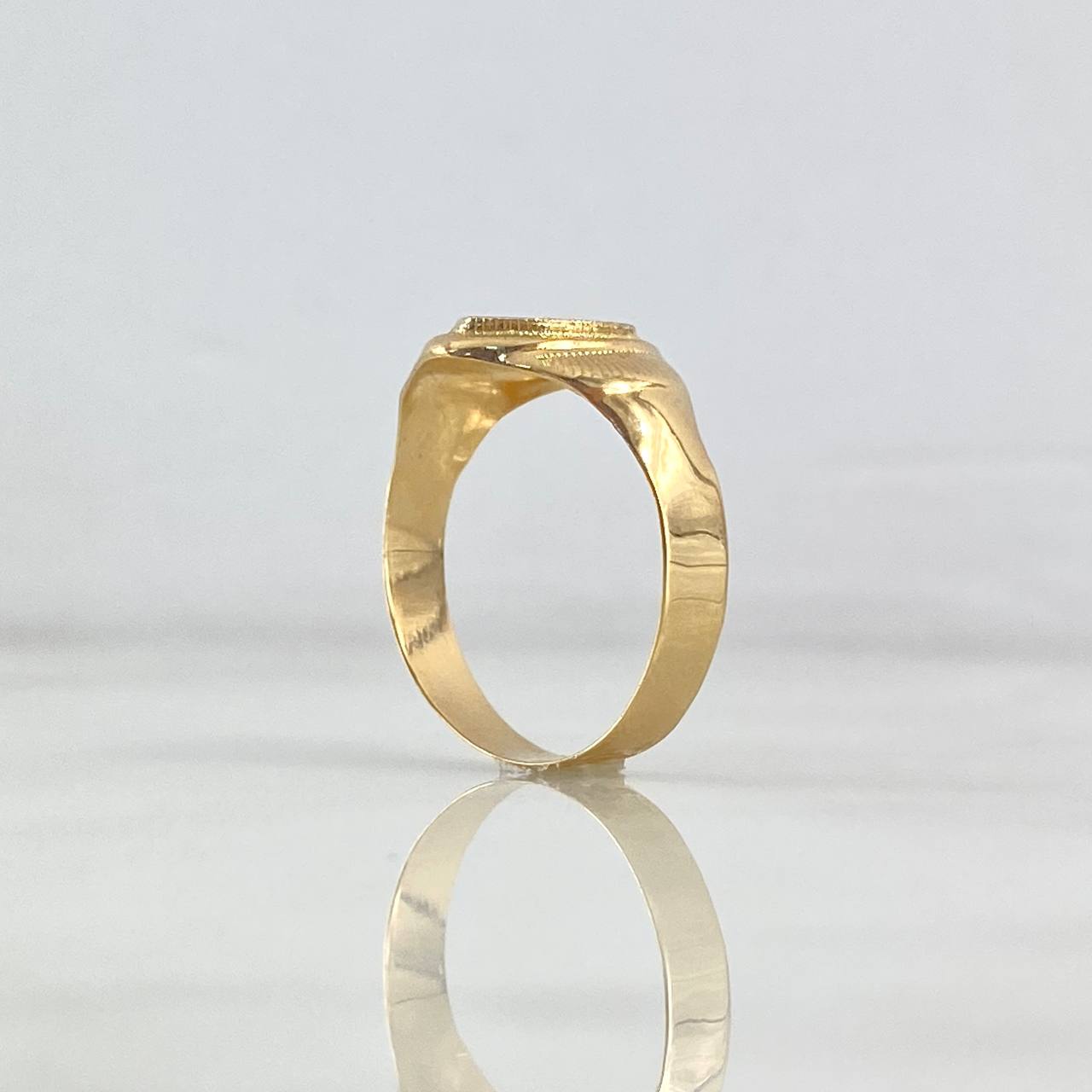 Anillo Sello Ovalo 2.1gr / T9 1/2 / Texturizado Tres Oros