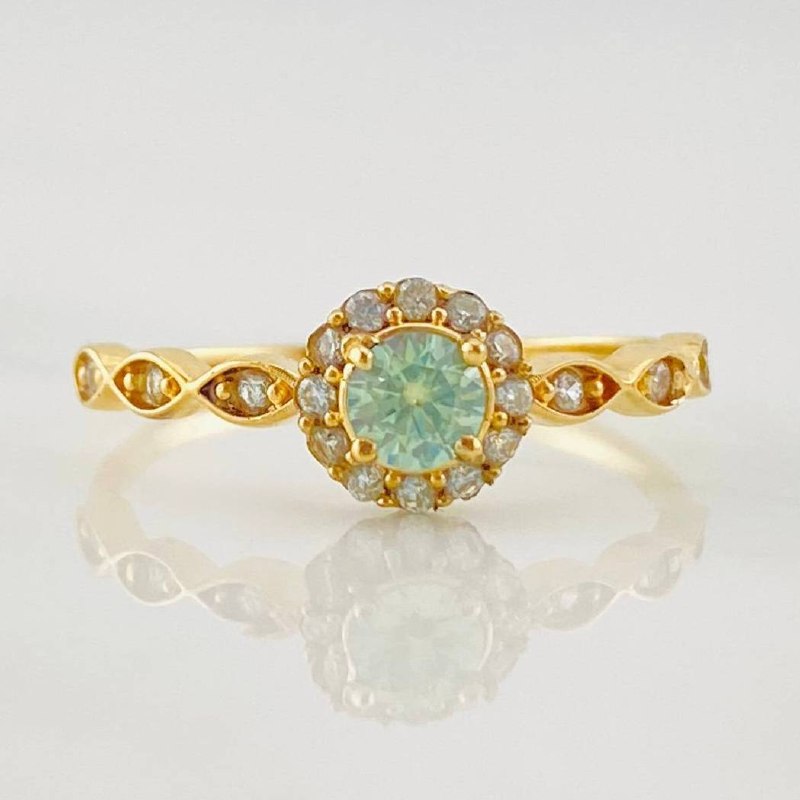 Anillo Halo Churumbela Moisanita 0.38 pts 1.85g / T7 3/4 Oro Amarillo 18K