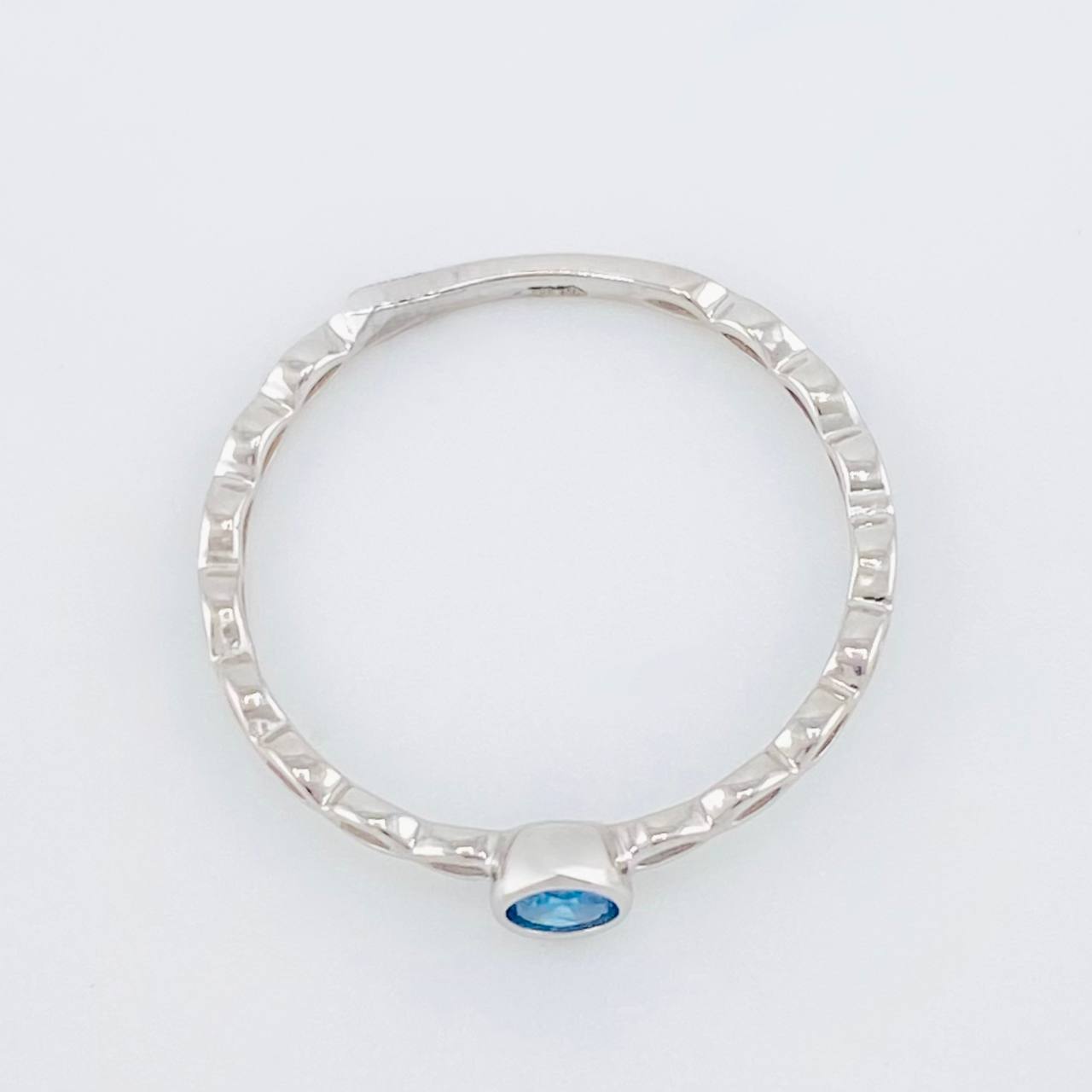 Anillo Carril Burbuja Diamante 10pts 0.9g / T6 1/4 Oro Blanco 18K