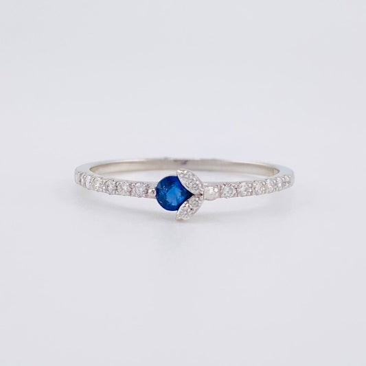 Anillo Carril Hojas Central Diamantes 13pts Zafiro 13pts 1.35g / T7 Oro Blanco 18K