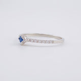 Anillo Carril Hojas Central Diamantes 13pts Zafiro 13pts 1.35g / T7 Oro Blanco 18K