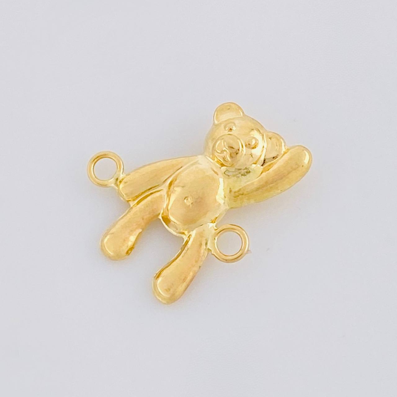 Herraje Oso Mano Arriba 0.5g / 1.4cm Oro Amarillo 18K