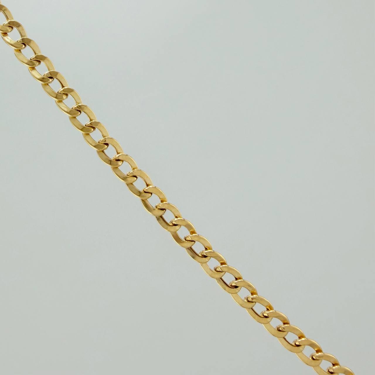 Cadena Cubana 3.5gr / 72.5cm / 2.3mm Oro Amarillo +1 18K $