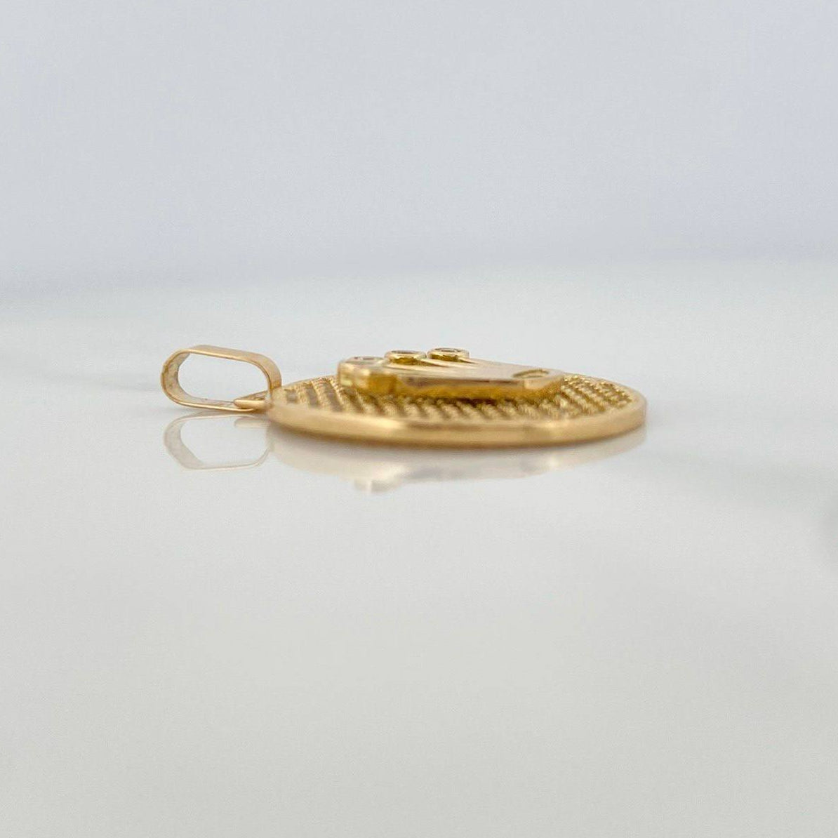 Dije Corona Medalla 3.95gr / 2.7cm / Oro Amarillo 18K &