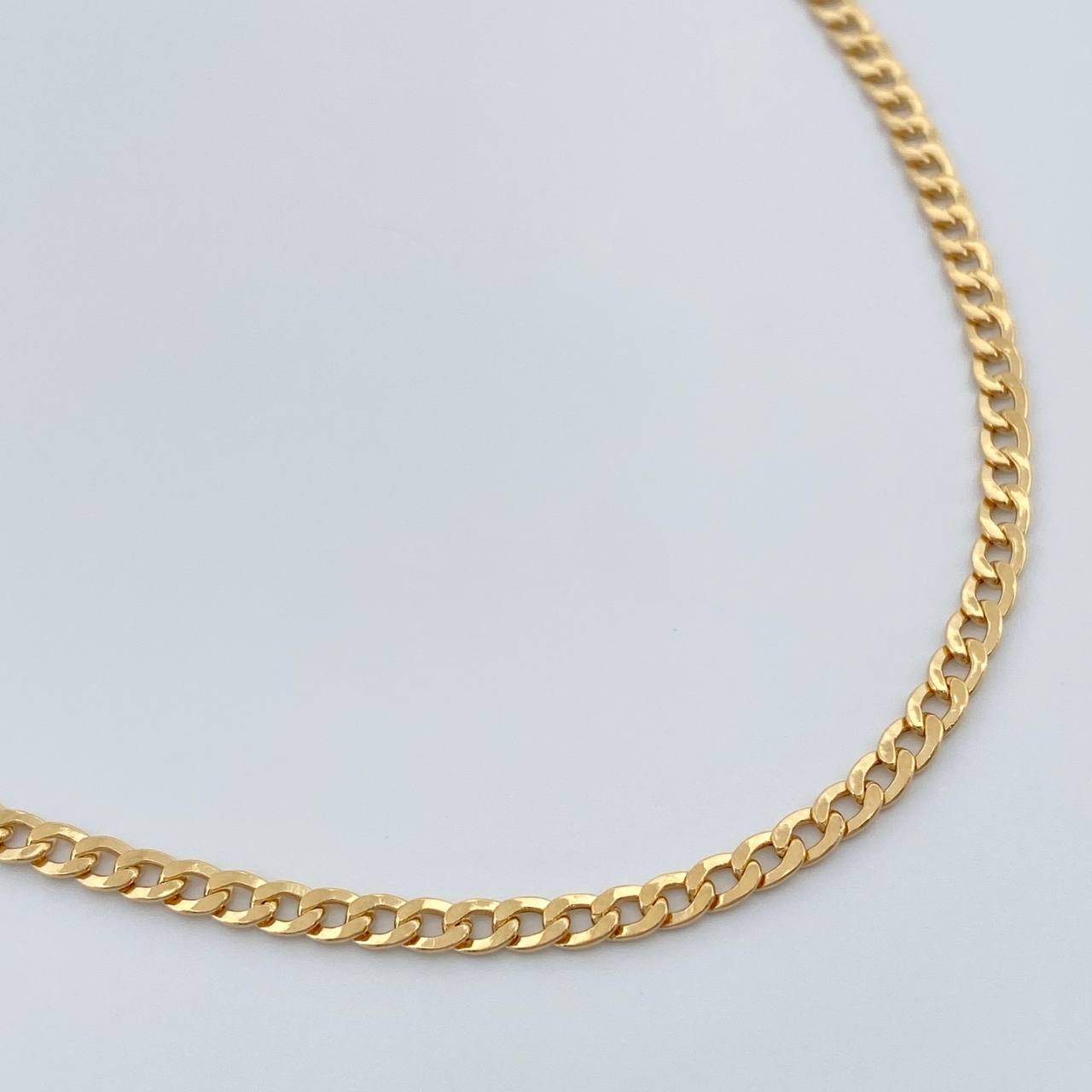 Cadena Cubana 5.3gr / 60.5cm / 2.5mm Oro Amarillo +1 18K &