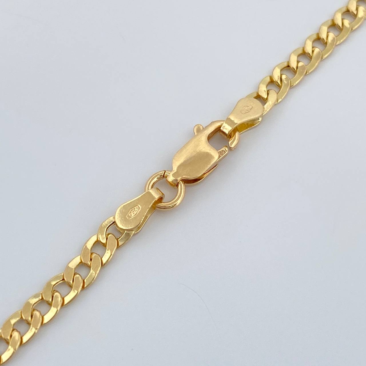 Cadena Cubana 8.35gr / 69.5cm / 3.05mm Oro Amarillo +1 18K &